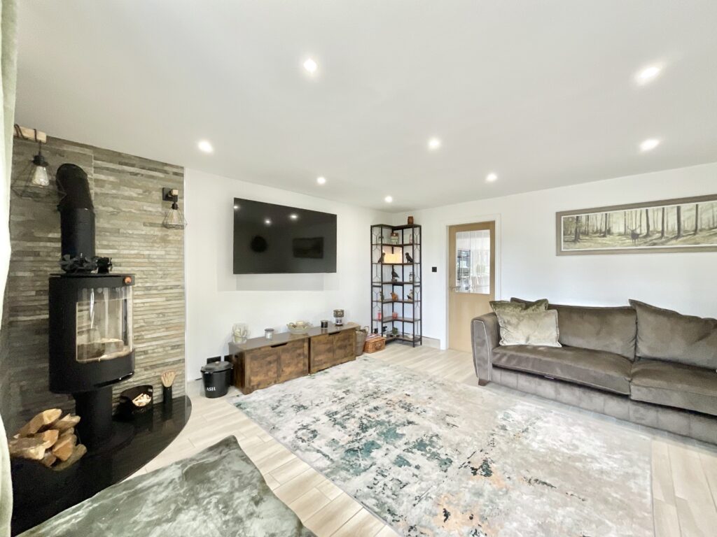 Sandon Road, Cresswell, ST11