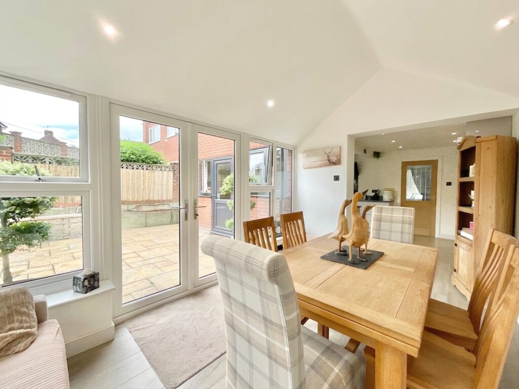 Sandon Road, Cresswell, ST11
