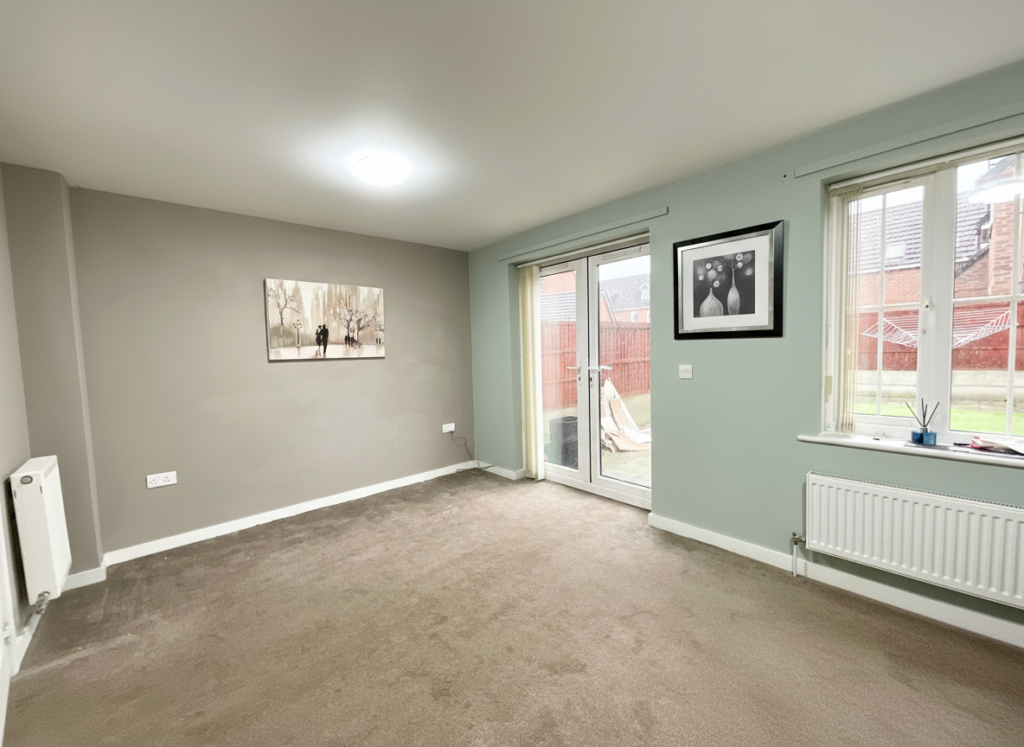 Beacon Rise, Stone, ST15