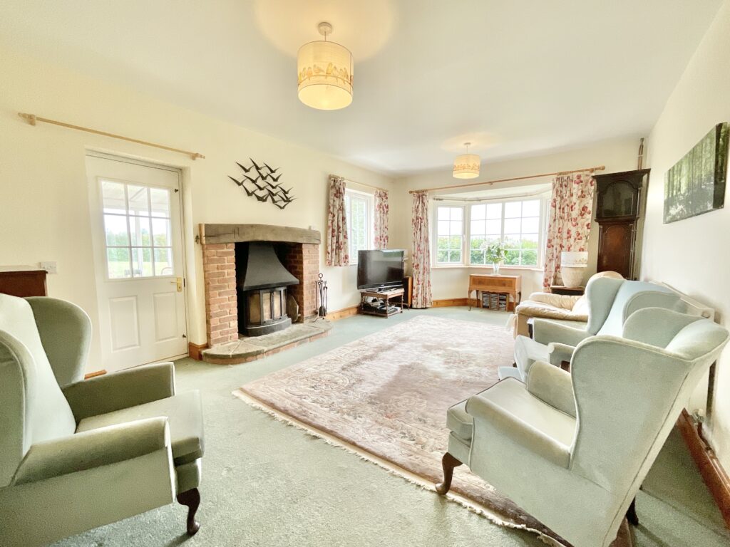 Whitgreave Lane, Whitgreave, ST18