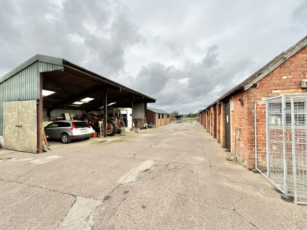 Whitgreave Lane, Whitgreave, ST18
