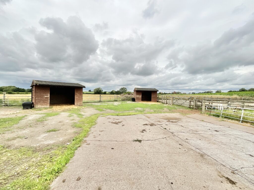 Whitgreave Lane, Whitgreave, ST18