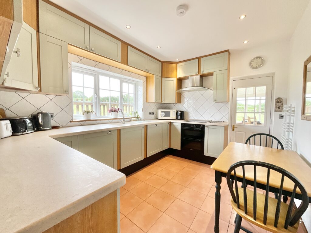 Whitgreave Lane, Whitgreave, ST18