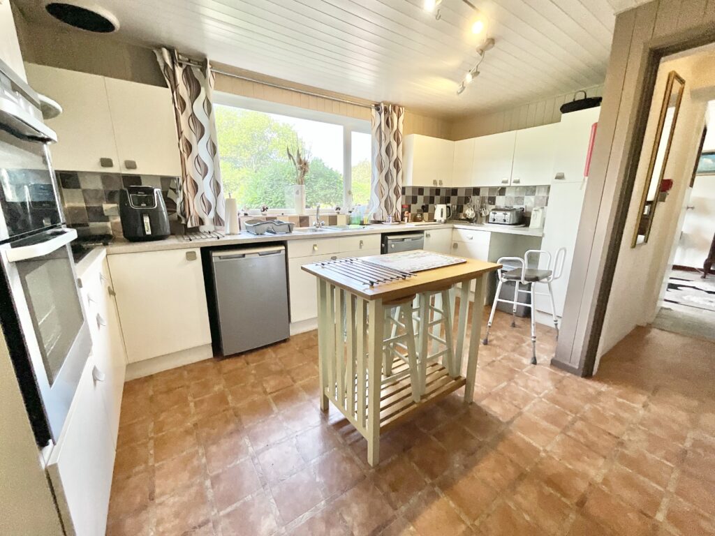 Draycott Road, Totmonslow ST10 4JJ