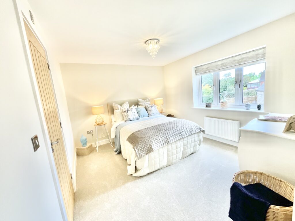 14 Meadowside View, Alton, Stoke-on-Trent, ST10 4FL