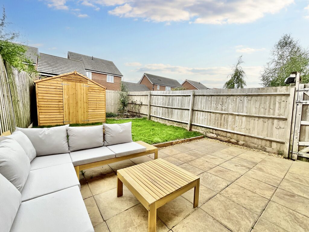 Gateway Avenue, Baldwins Gate, ST5