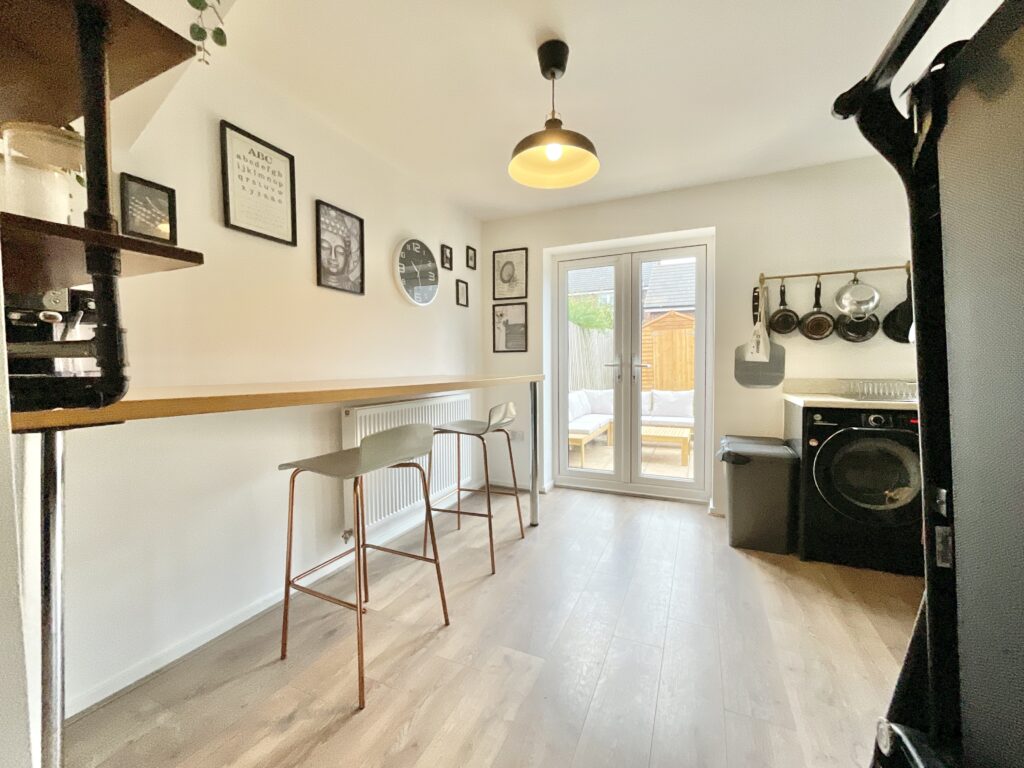 Gateway Avenue, Baldwins Gate, ST5