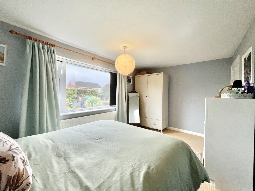 Yelverton Avenue, Stafford, ST17