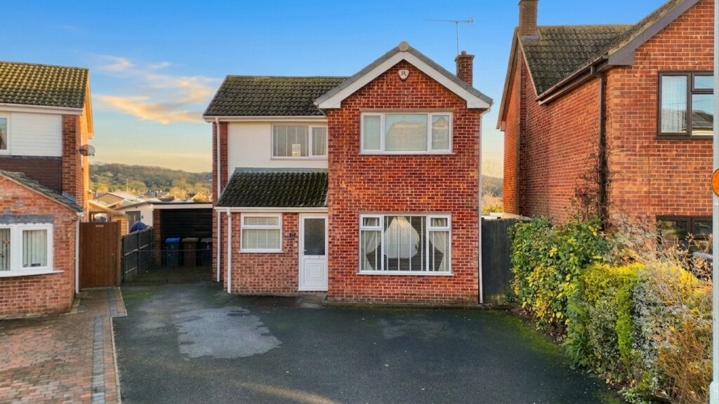 Carlton Close, Cheadle, ST10
