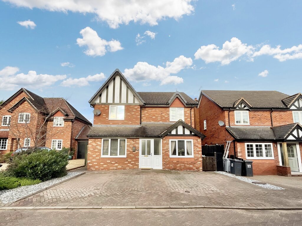 Huntersfield, Shavington, CW2