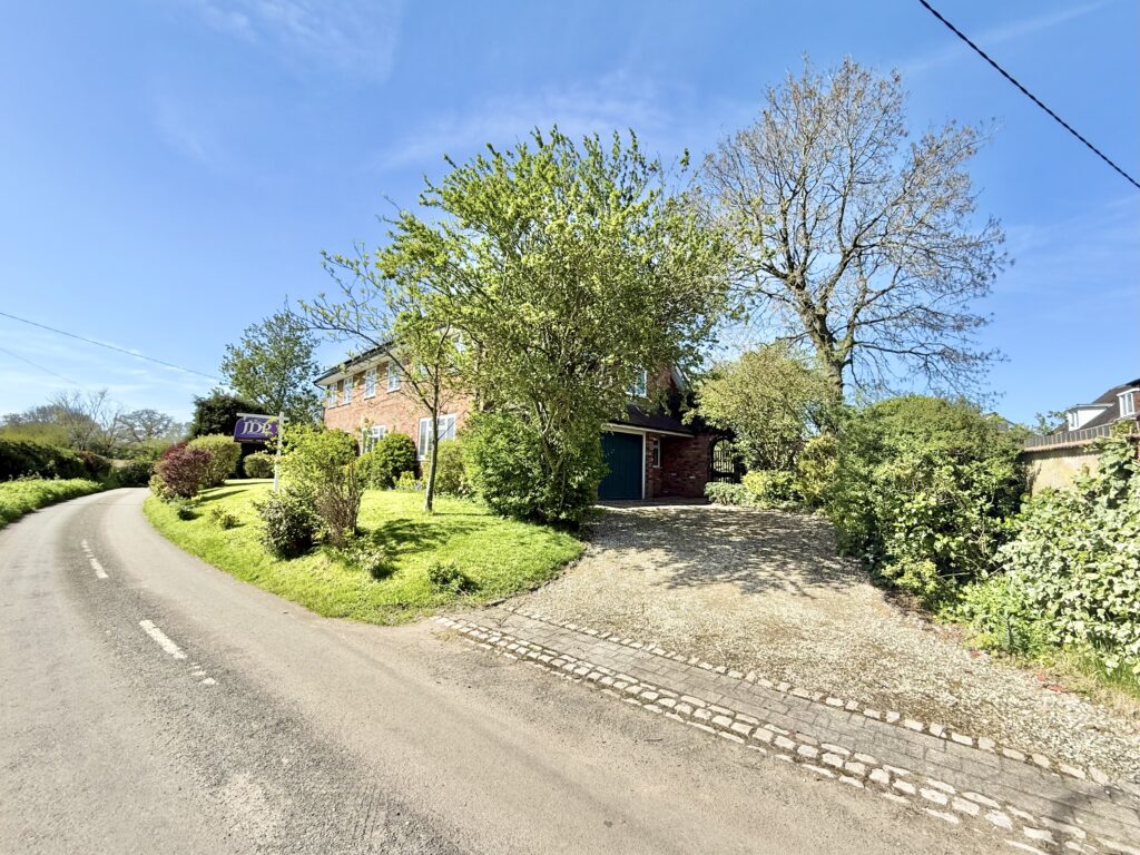 Ranton, Stafford, ST18