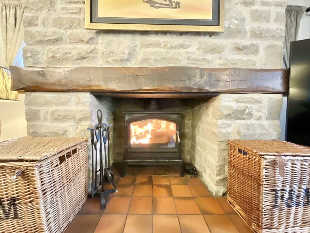 Moss Lane, Hilderstone, ST15
