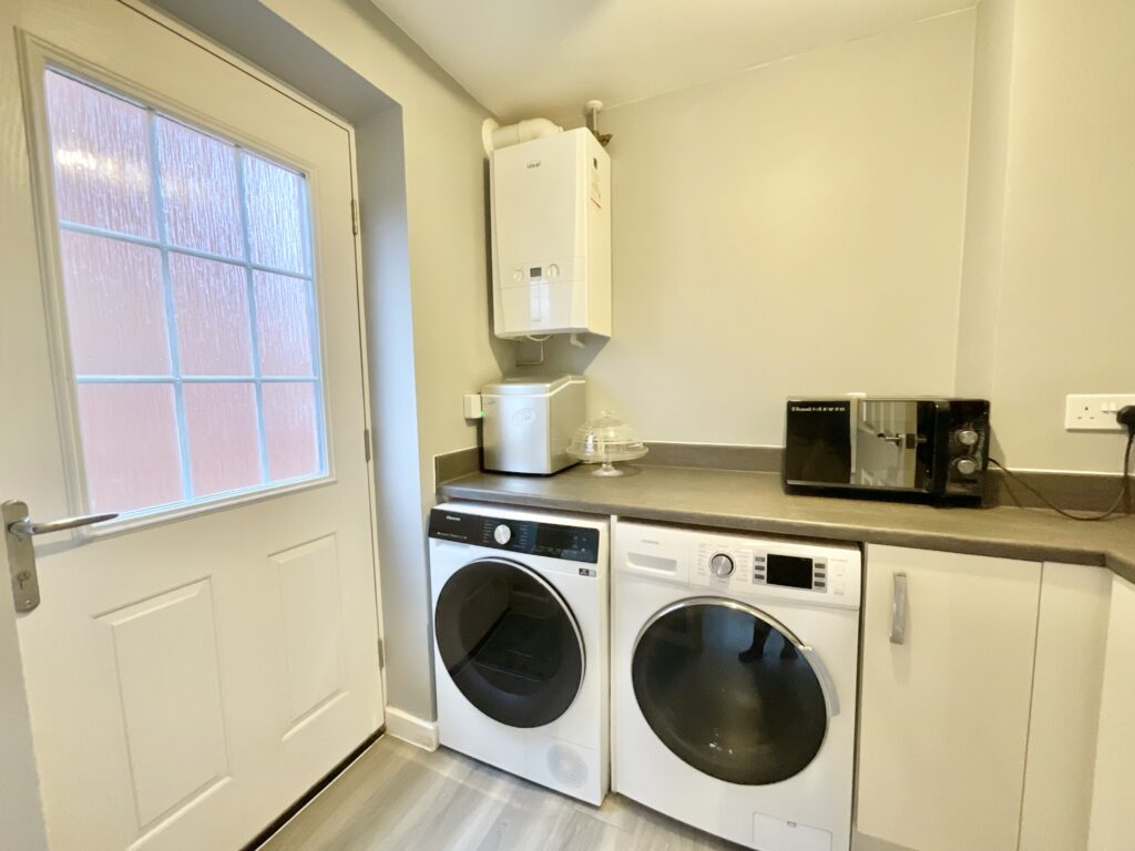Cornucopia Grove, Barlaston, ST12