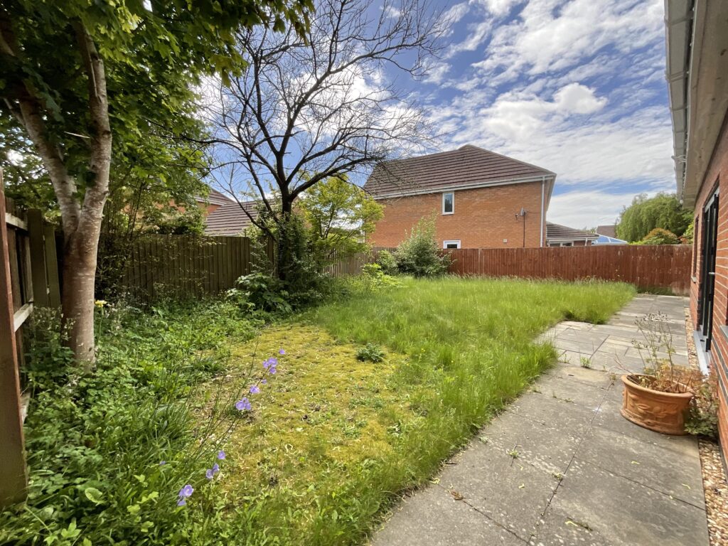 Headingley Grove, Stoke-On-Trent, ST4