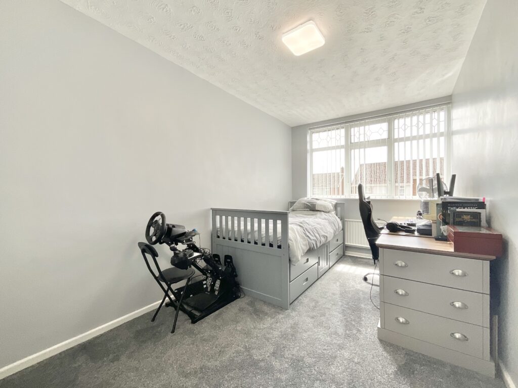 Holyrood Drive, Wistaston, CW2