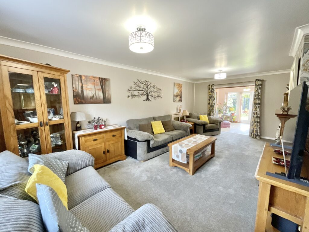 Deansberry Close, Stoke-On-Trent, ST4