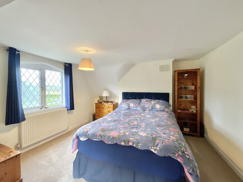 London Road, Weston, ST18