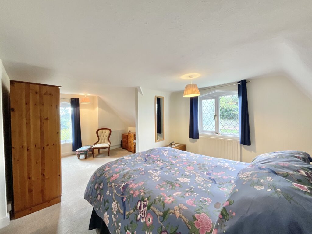 London Road, Weston, ST18