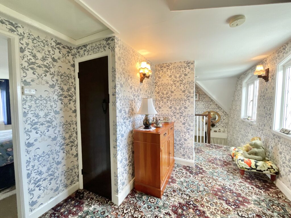 London Road, Weston, ST18