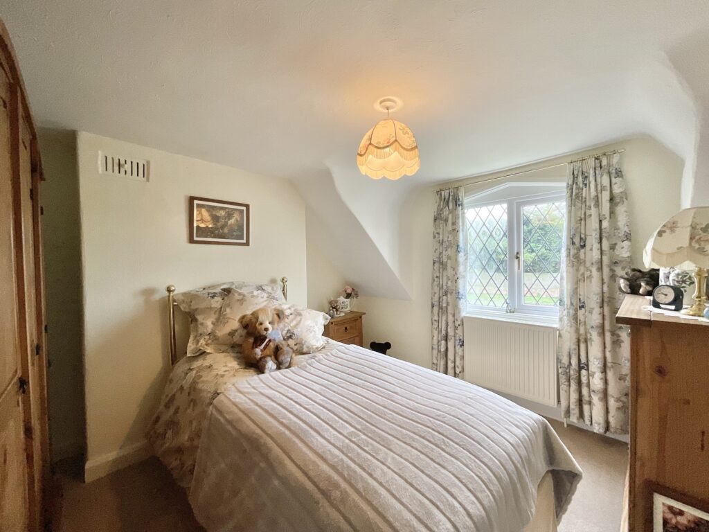 London Road, Weston, ST18