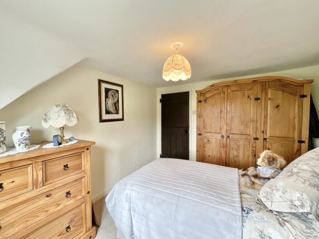 London Road, Weston, ST18