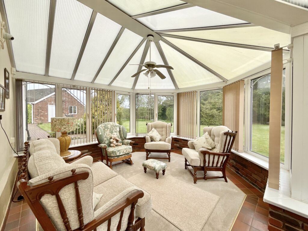 London Road, Weston, ST18