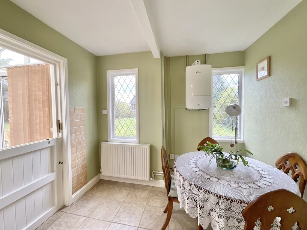 London Road, Weston, ST18