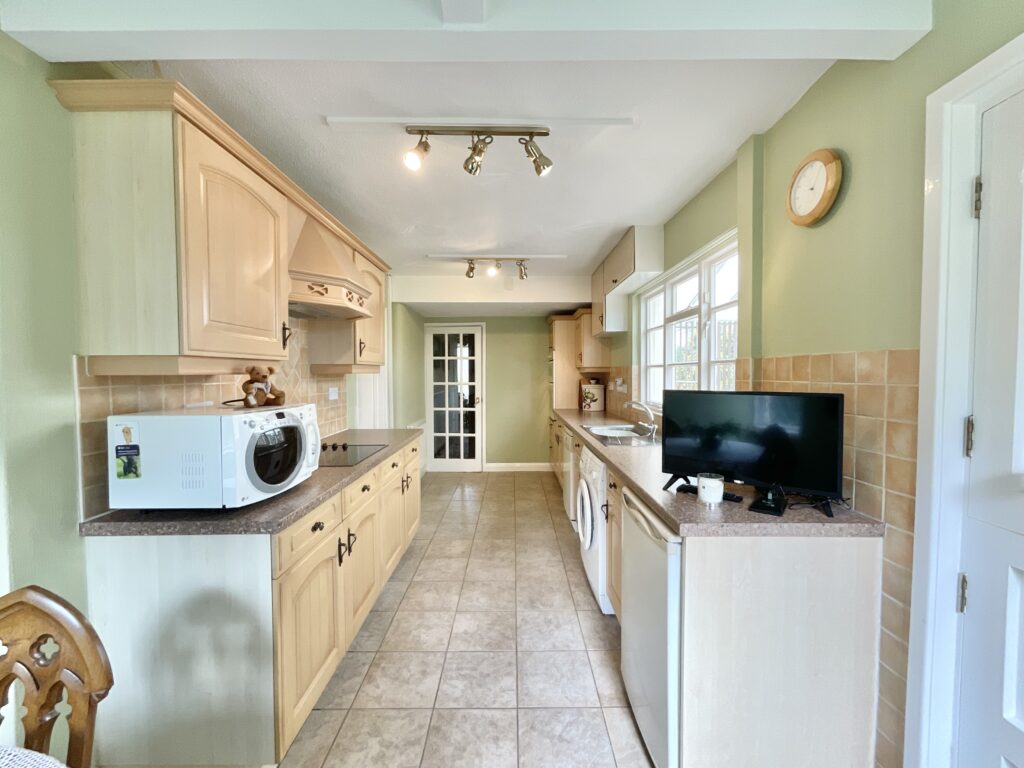 London Road, Weston, ST18