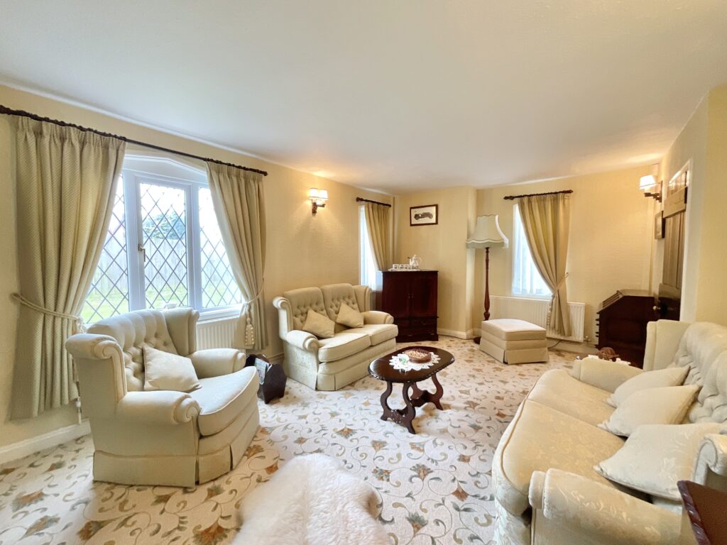 London Road, Weston, ST18