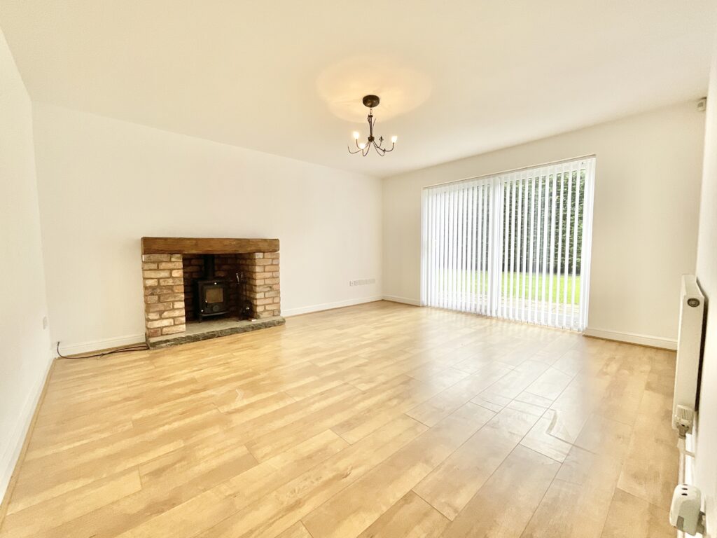 Stafford Road, Knightley, ST20