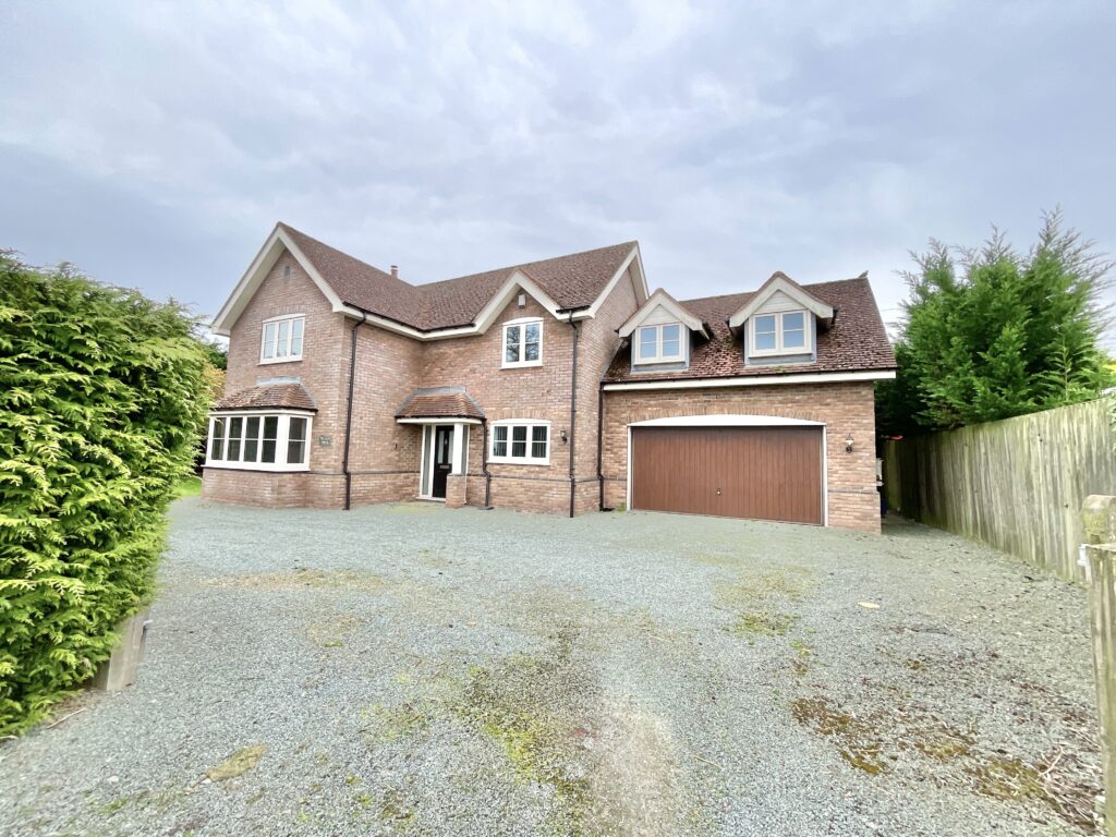 Stafford Road, Knightley, ST20