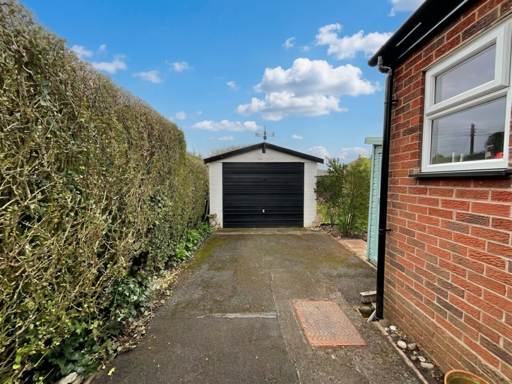 Park Drive, Barlaston, ST12
