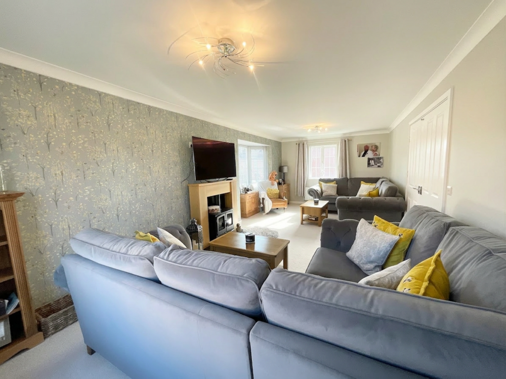 Beacon Grove, Stone, ST15