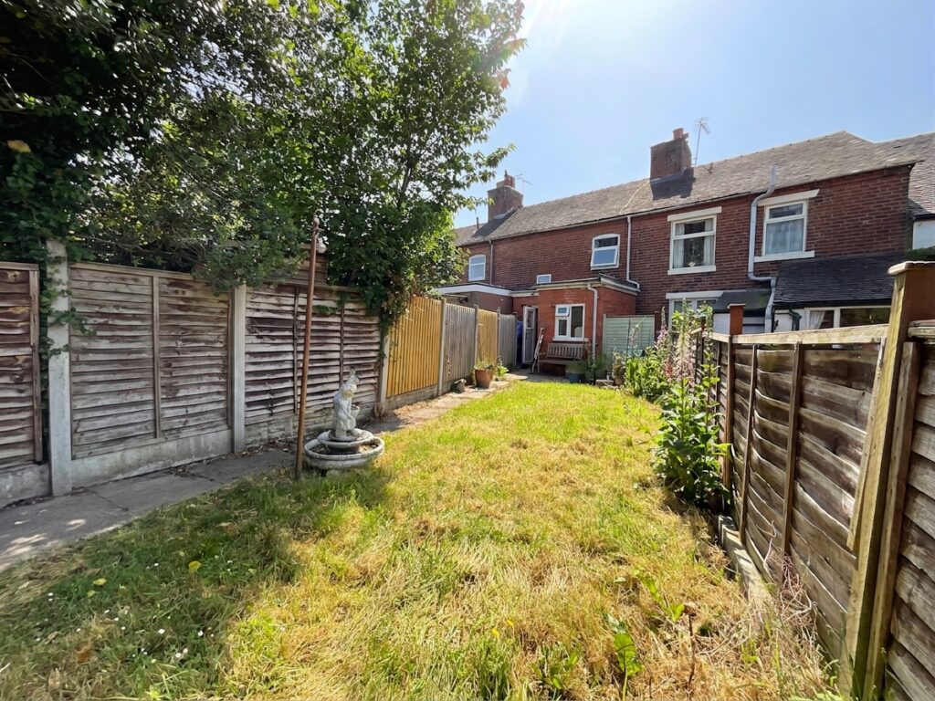 Longton Road, Stone, ST15