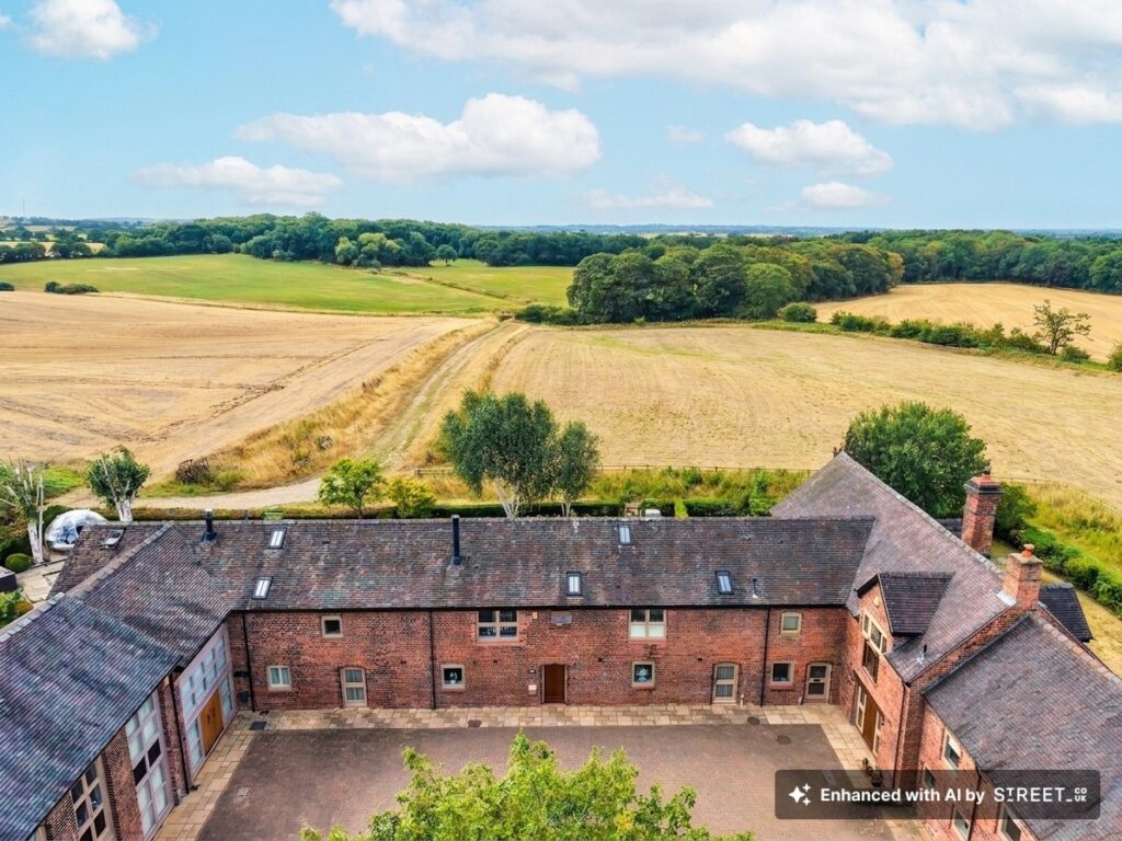 Balterley Court, Balterley, CW2