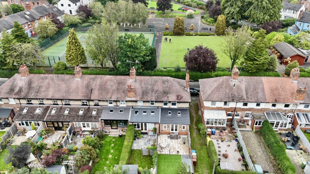 Field Terrace, Stone, ST15