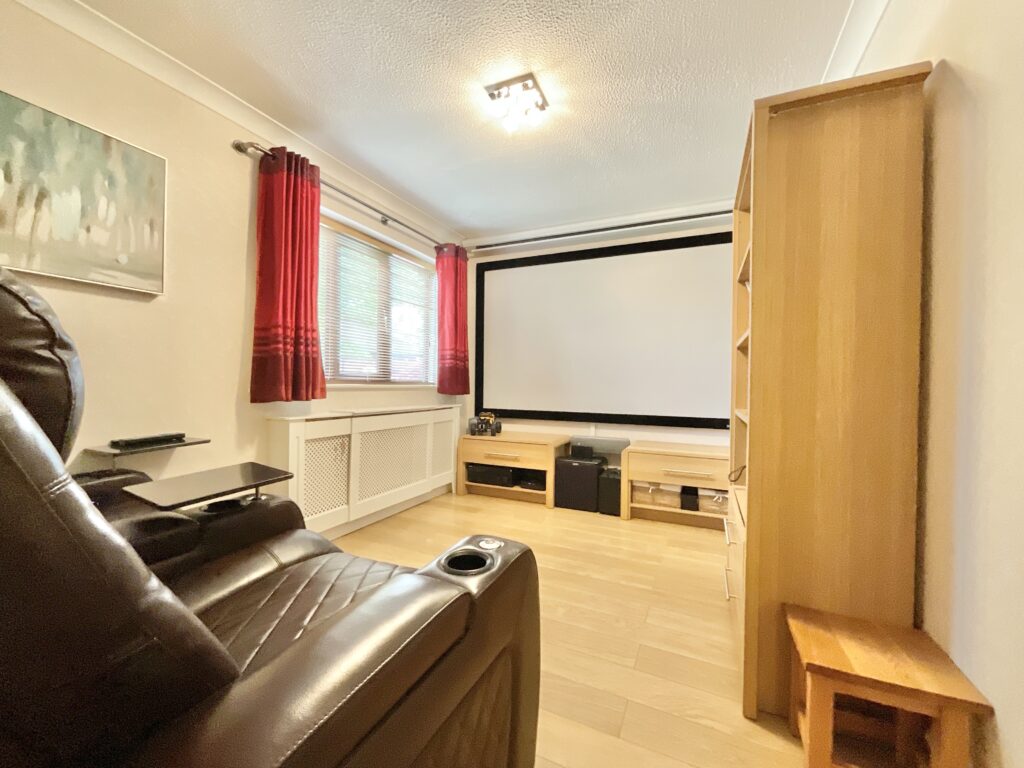Sopwith Close, Yarnfield, ST15