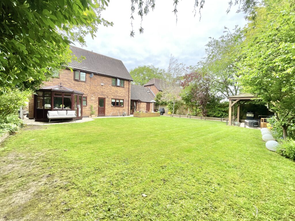 Sopwith Close, Yarnfield, ST15