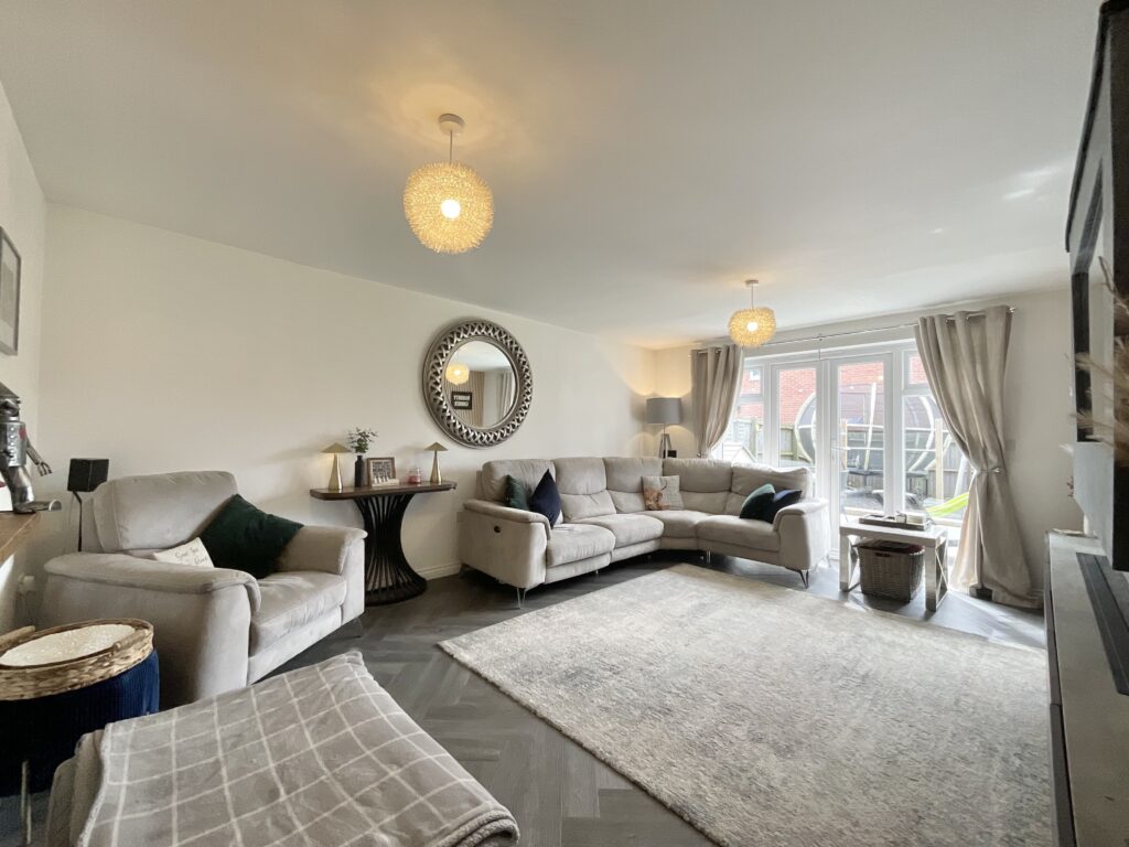 Ernie Tagg Road, Shavington, CW2
