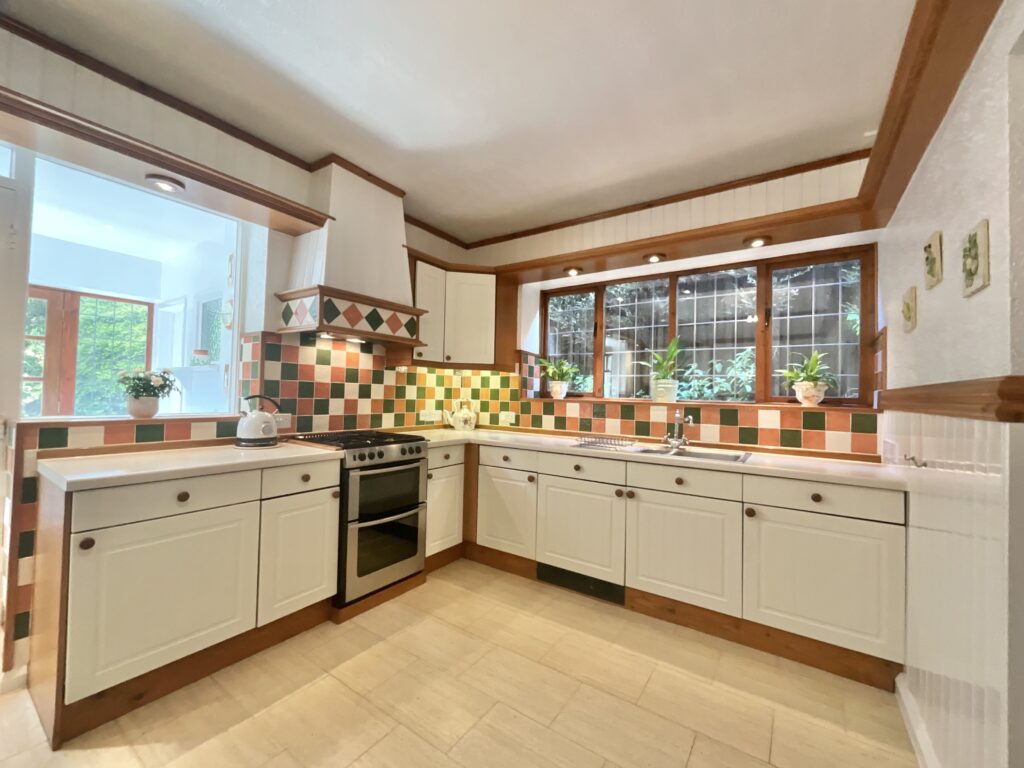 Cheadle Road, Blythe Bridge, ST11
