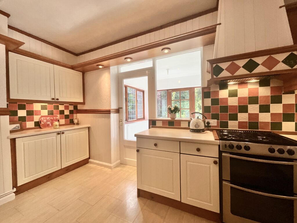 Cheadle Road, Blythe Bridge, ST11