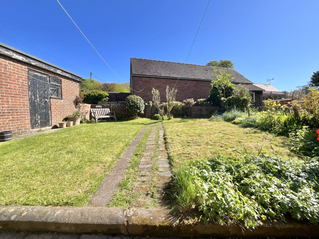 Blythe Bridge Road, Caverswall, ST11