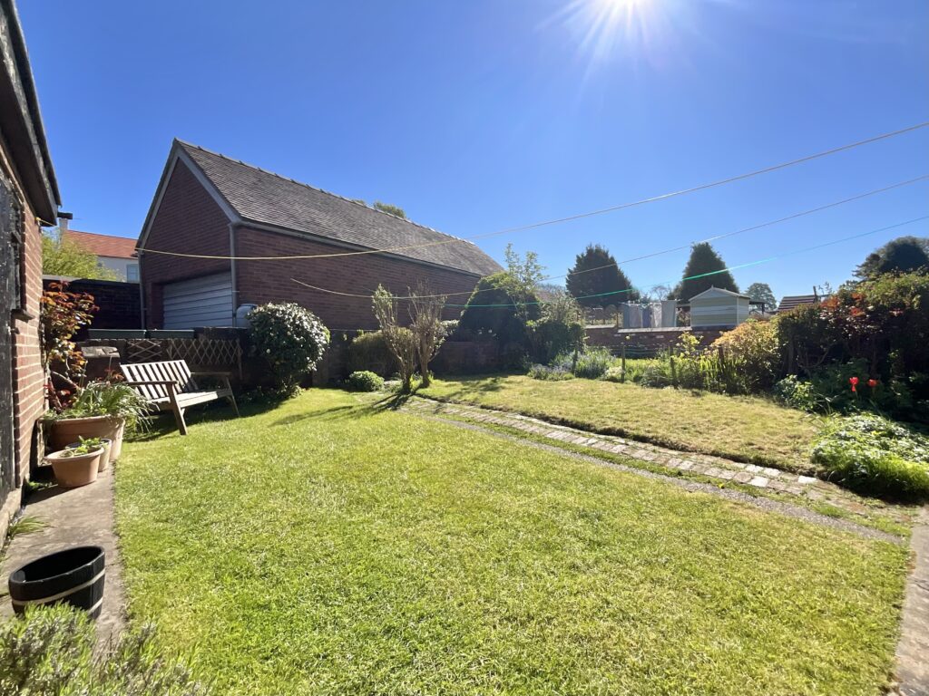 Blythe Bridge Road, Caverswall, ST11