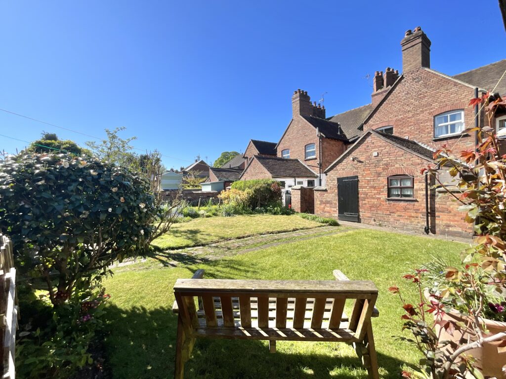 Blythe Bridge Road, Caverswall, ST11