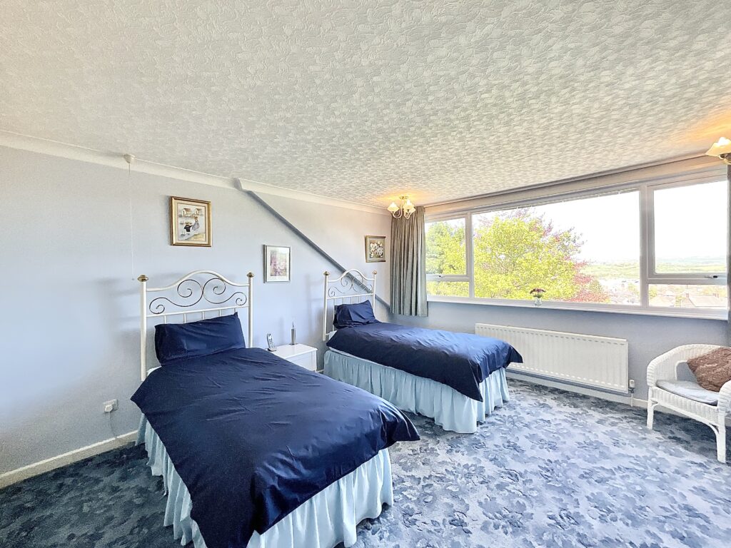Harewood Close, Cheadle, ST10