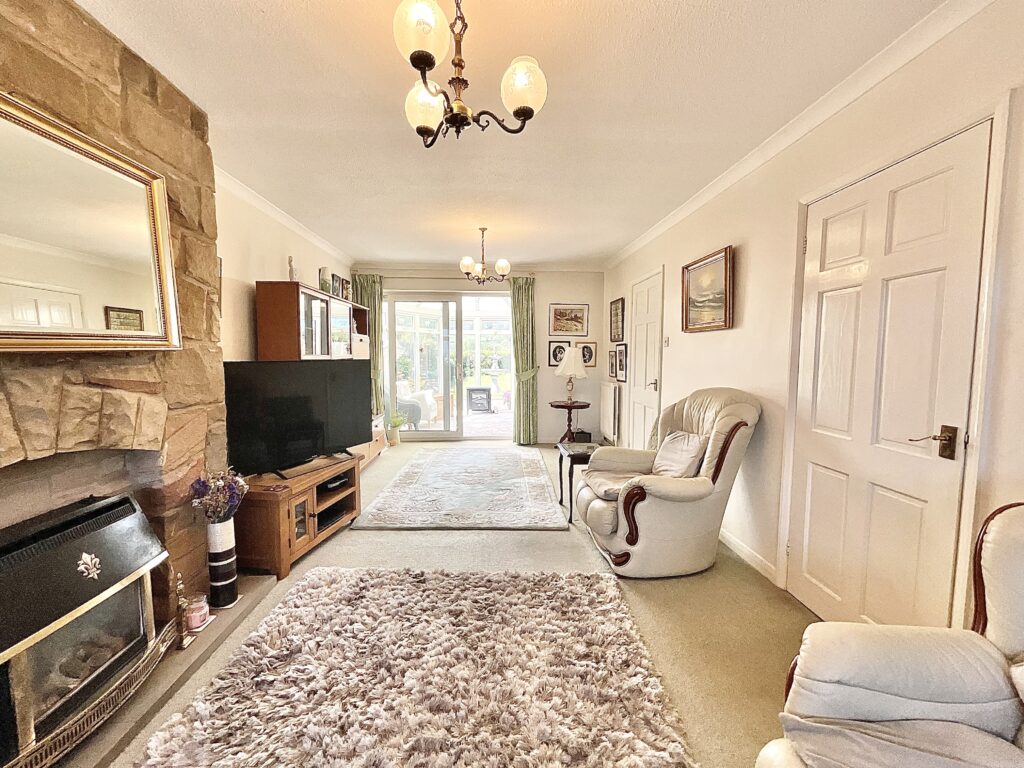 Aynsley Close, Cheadle, ST10
