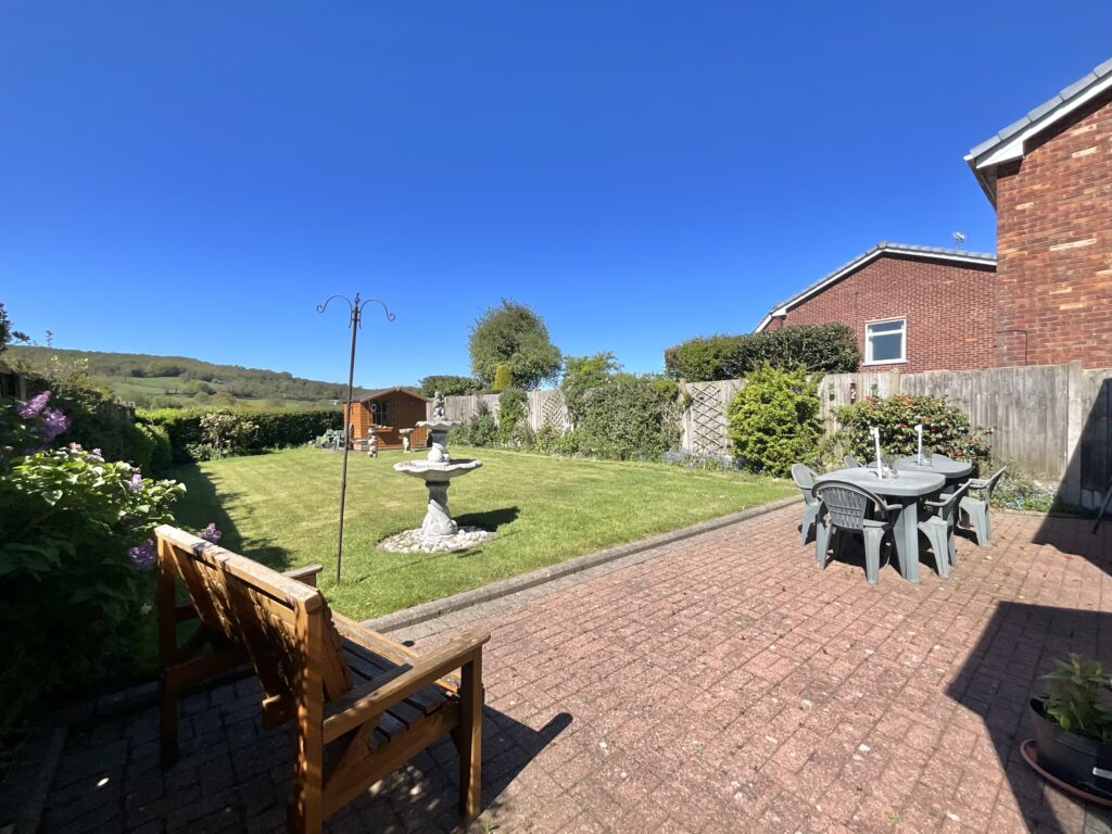 Aynsley Close, Cheadle, ST10