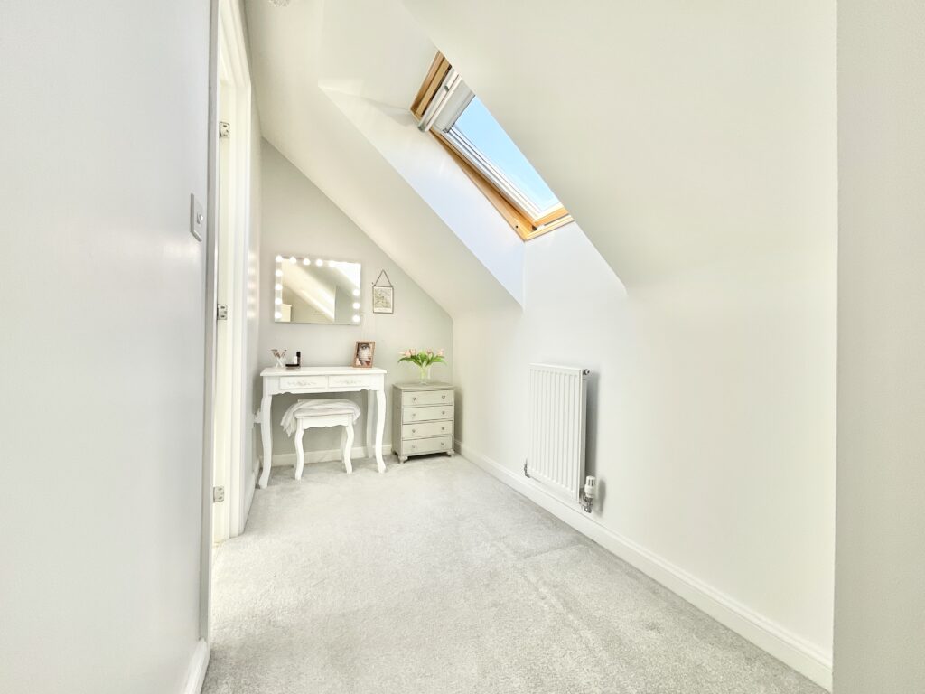 Yarnfield Parkway, Yarnfield, ST15