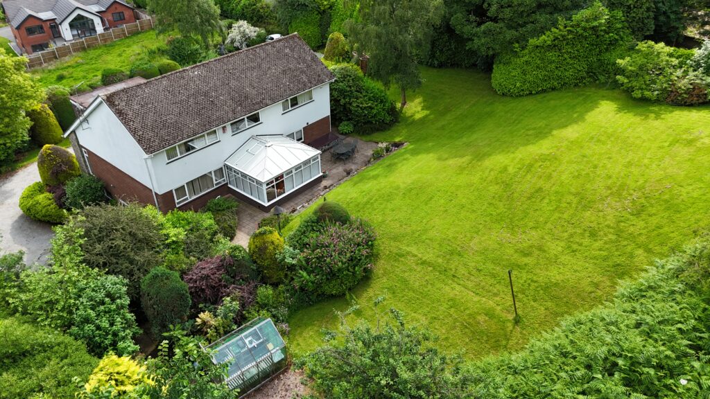 Harewood Close, Cheadle, ST10
