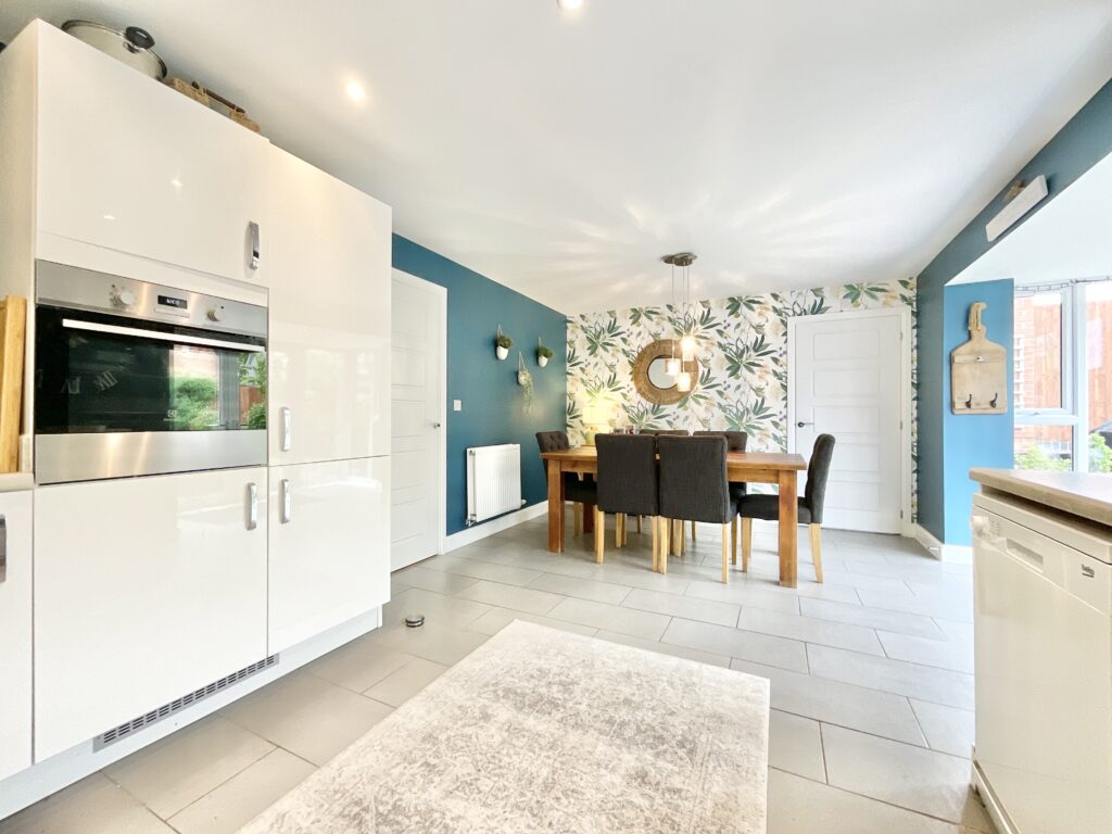 Dorney Close, Yarnfield, ST15